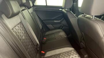 2024 Volkswagen TSI R-Line DSG Euro 6 5-door (Black) - Image: 27