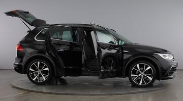 2021 Volkswagen TSI R-Line DSG Euro 6 5-door (Black) - Image: 10