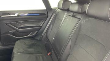 2024 Volkswagen TSI 13kWh R-Line Shooting Brake DSG Euro 6 5-door (Black) - Image: 39