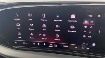 2025 Audi 100kWh S line Auto quattro 5-door (Grey) - Image: 18