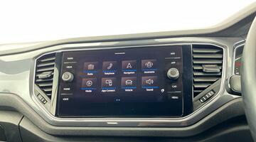 2021 Volkswagen TSI EVO R-Line DSG Euro 6 5-door (Red) - Image: 18