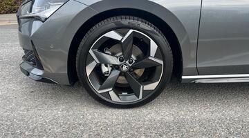 2025 Škoda TSI e-TEC MHEV SportLine DSG Euro 6 5-door (Grey) - Image: 19