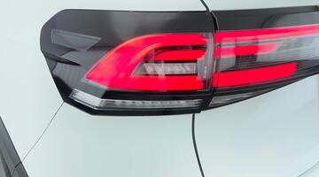 2023 Volkswagen 1.0 TSI Life DSG Euro 6 5-door (White) - Image: 30