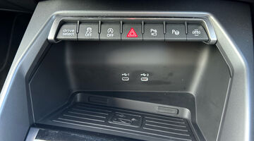 2025 Audi TFSI 35 Black Edition S Tronic Euro 6 4-door (Black) - Image: 31