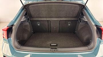 2022 Volkswagen TSI R-Line DSG Euro 6 5-door (Blue) - Image: 29