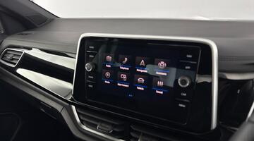 2025 Volkswagen 2.0 TDI R-Line DSG Euro 6 5-door (Black) - Image: 18