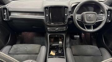 2022 Volvo Recharge 69kWh Ultimate Auto 5-door (Silver) - Image: 10