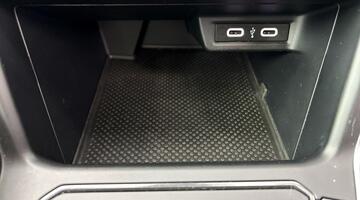 2021 Volkswagen 1.0 TSI Life Euro 6 5-door (Silver) - Image: 25