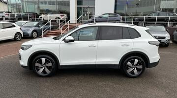 2025 Volkswagen ETSI MHEV Match DSG Euro 6 5-door (White) - Image: 41