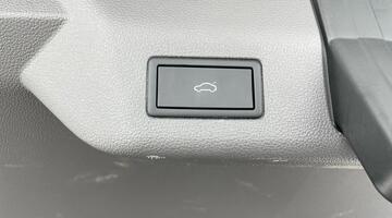 2025 Volkswagen 2.0 TDI Style Long MPV DSG Euro 6 5-door (Grey) - Image: 42