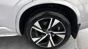 2023 Volvo 2.0 B5 MHEV Plus Auto 4WD Euro 6 5-door (Silver) - Image: 34