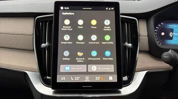 2025 Volvo 2.0 T8 18.8kWh Ultra Dark Auto 4WD Euro 6 5-door (Red) - Image: 7