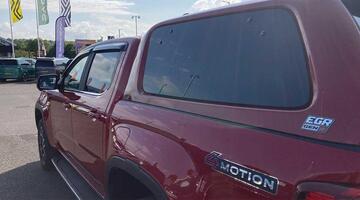 2025 Volkswagen 2.0 TDI Style Auto 4Motion Euro 6 4-door (Red) - Image: 17