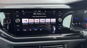 2025 Volkswagen 1.0 TSI Match Euro 6 5-door (Silver) - Image: 7