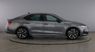 2025 Škoda TSI ACT SportLine Euro 6 5-door (Grey) - Image: 4