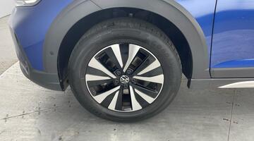 2023 Volkswagen 1.0 TSI Life Euro 6 5-door (Blue) - Image: 35