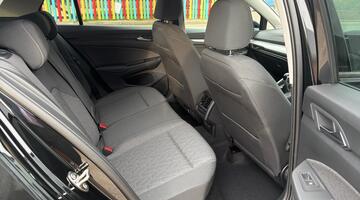 2025 Volkswagen TSI Match Euro 6 5-door (Black) - Image: 9