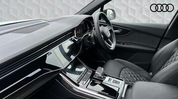 2025 Audi 4.0 TFSI V8 Black Edition Tiptronic quattro Euro 6 5-door (White) - Image: 2