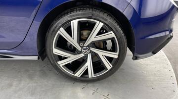 2024 Volkswagen 2.0 TDI R-Line DSG Euro 6 5-door (Blue) - Image: 34