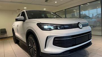 2026 Volkswagen Match 1.5 eTSI 150 PS 7-Speed DSG 5-door (White) - Image: 5