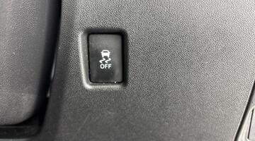 2020 Toyota 1.0 VVT-i x-trend Funroof x-shift Euro 6 5-door (White) - Image: 23