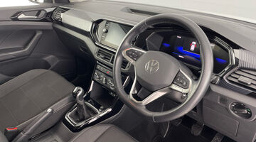 2023 Volkswagen 1.0 TSI Black Edition Euro 6 5-door (White) - Image: 6