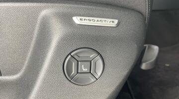 2025 Volkswagen TSI eHybrid 19.7kWh Elegance DSG Euro 6 5-door (Black) - Image: 24