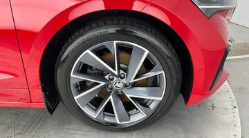 2023 Škoda 82kWh 80x SportLine Auto 4WD 5-door (DC125kW) (Red) - Image: 6