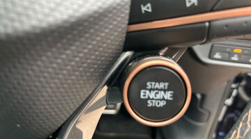 2025 CUPRA EHybrid 25.8kWh V2 DSG Euro 6 5-door (Blue) - Image: 21