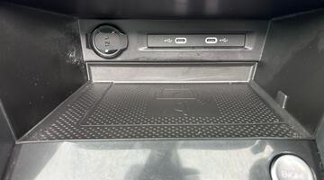 2023 Volkswagen 2.0 TDI R-Line DSG Euro 6 5-door (Grey) - Image: 15