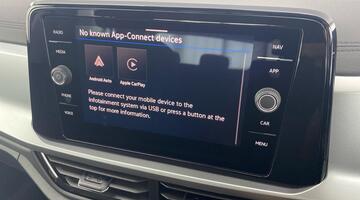 2025 Volkswagen TSI Match DSG Euro 6 5-door (Blue) - Image: 17