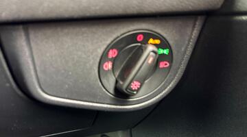 2019 Volkswagen 2.0 TSI GTI+ DSG Euro 6 5-door (White) - Image: 24