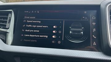 2026 Audi Sportback Sport 30 TFSI 116 PS S tronic (Silver) - Image: 35