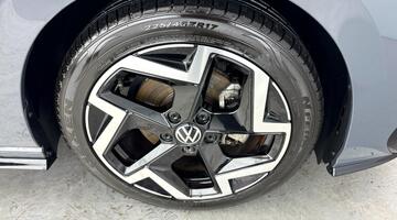 2025 Volkswagen TSI R-Line Euro 6 5-door (Grey) - Image: 5