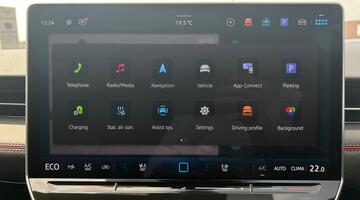 2025 Volkswagen GTX 86kWh Plus Tourer Auto 4Motion 5-door (Red) - Image: 16