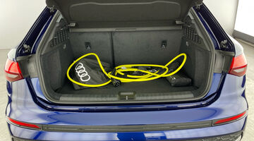 2025 Audi TFSIe 40 Sport Sportback S Tronic Euro 6 5-door 17.9kWh (Blue) - Image: 31