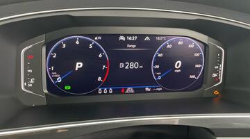 2023 Volkswagen TSI R-Line Edition DSG Euro 6 5-door (Black) - Image: 21