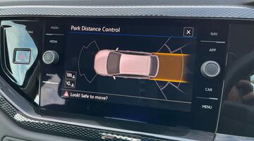 2025 Volkswagen 1.0 TSI Life Euro 6 5-door (Black) - Image: 23