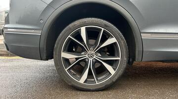 2022 Volkswagen TSI R-Line DSG Euro 6 5-door (Grey) - Image: 5