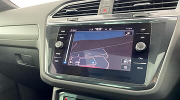 2022 Volkswagen 2.0 TDI R-Line DSG 4Motion Euro 6 5-door (Silver) - Image: 13