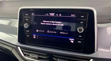 2022 Volkswagen 1.0 TSI Style Euro 6 5-door (White) - Image: 15