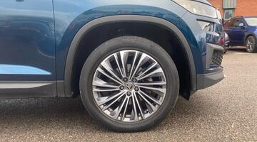 2022 Škoda TSI ACT SE L Executive Euro 6 5-door (7 Seat) (Blue) - Image: 6