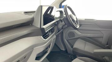 2025 Volkswagen 2.0 TDI T30 Commerce Pro Auto FWD SWB Euro 6 5-door (Blue) - Image: 2