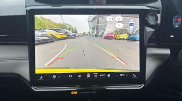 2025 Ford Standard Range 43kWh Premium Auto 5-door (Yellow) - Image: 33