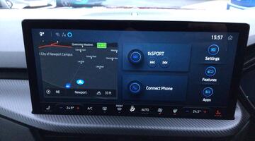 2025 Ford 2.5h Duratec ST-Line X CVT Euro 6 5-door (Red) - Image: 7