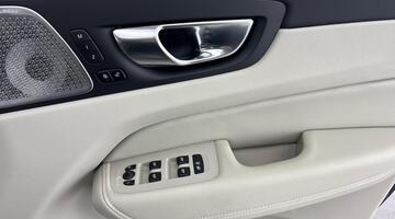 2025 Volvo 2.0 B5 MHEV Ultra Dark Auto Euro 6 5-door (Blue) - Image: 19