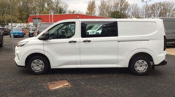 2025 Ford 2.0 320 EcoBlue Trend Crew Van LH1 Euro 6 5-door (White) - Image: 10