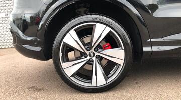 2025 Audi 2.0 TDI Edition 1 S Tronic quattro Euro 6 5-door (Black) - Image: 5