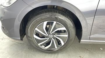 2023 Volkswagen 1.0 TSI Match Euro 6 5-door (Grey) - Image: 34