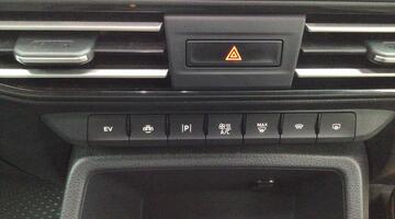 2025 Ford 250 EcoBoost Limited Auto L2 Euro 6 6-door (Grey) - Image: 26